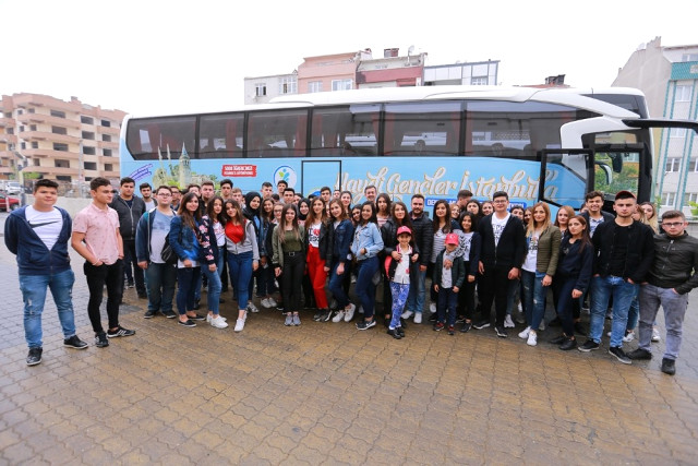 Merkezefendili Gençler İstanbul u Gezecek