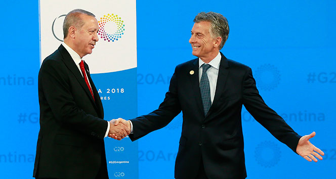Cumhurbaşkanı Erdoğan, Arjantin Devlet Başkanı tarafından karşılandı